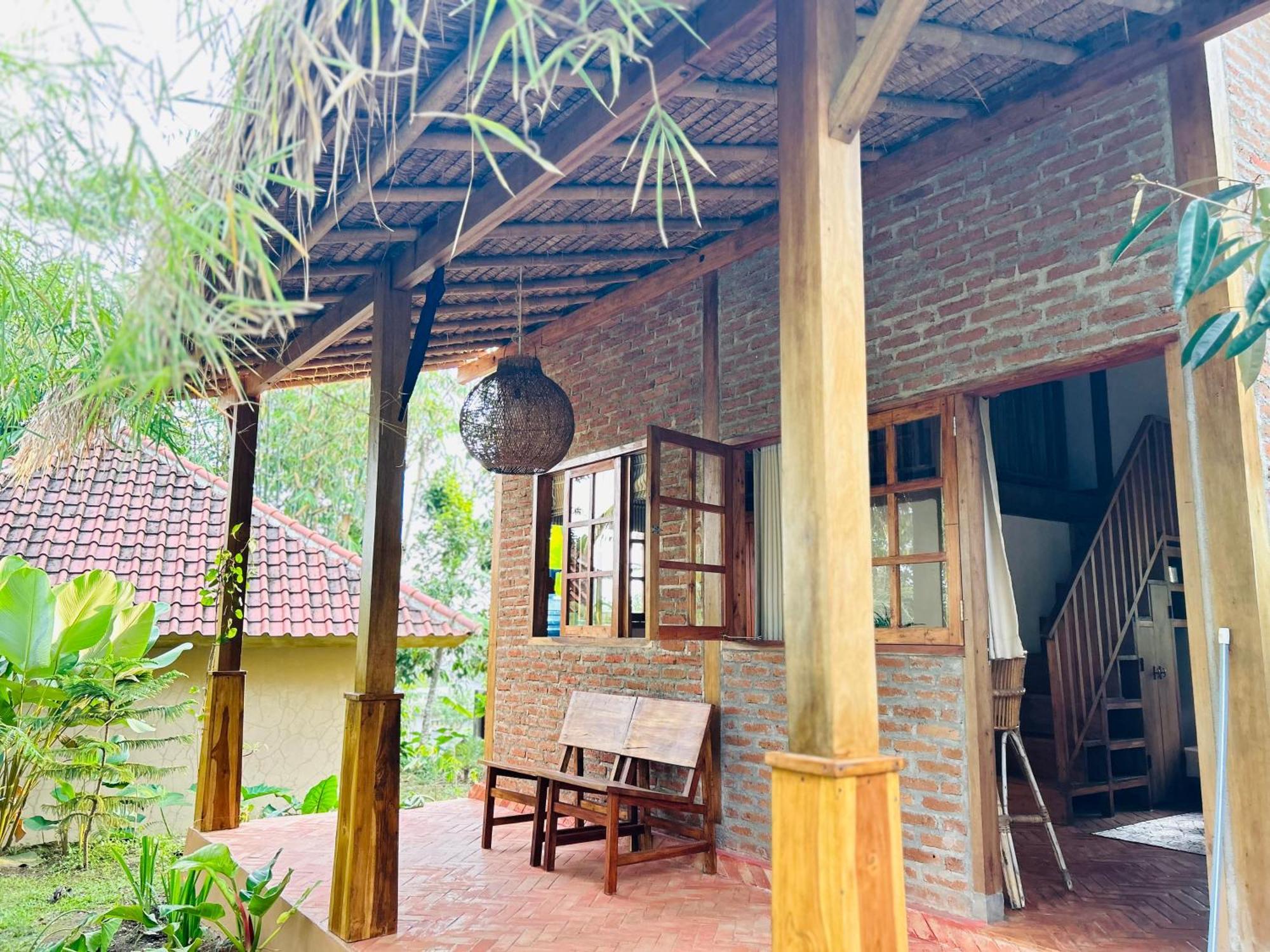 Santai House Tetebatu Exterior foto